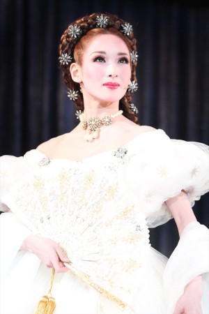 蘭乃はな、宝塚花組公演『エリザベート‐愛と死の輪舞(ロンド)‐』制作発表会にて