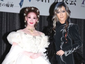 蘭乃はな、明日海りお、宝塚花組公演『エリザベート‐愛と死の輪舞(ロンド)‐』制作発表会にて