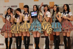 古川愛李、木本花音、松井玲奈、松井珠理奈、須田亜香里、北川綾巴、古畑奈和、「SKE48 7期生メンバーオーディション」発表会にて