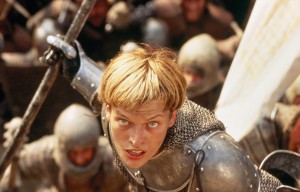 リュック・ベッソン監督作『ジャンヌ・ダルク』 ヒロインのジャンヌ・ダルク(ミラ・ジョヴォヴィッチ)