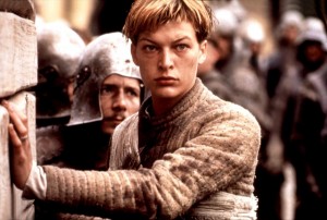 リュック・ベッソン監督作『ジャンヌ・ダルク』 ヒロインのジャンヌ・ダルク(ミラ・ジョヴォヴィッチ)