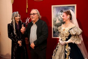 明日海りお、作曲家シルヴェスター・リーヴァイ、蘭乃はな、宝塚花組公演『エリザベート‐愛と死の輪舞(ロンド)‐』囲み取材にて