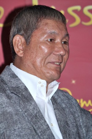 ビートたけし、自身の等身大フィギュアお披露目式にて