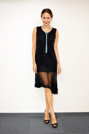 ヨガDVD『JESSICA YOGA IN HAWAI’I』を発売した、道端ジェシカ