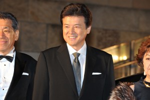 『救いたい』(レッドカーペット)