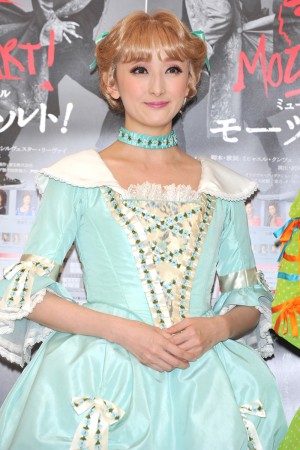 花總まり、ミュージカル『モーツァルト』帝劇開幕初日囲み取材にて