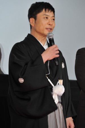 映画『ST 赤と白の捜査ファイル』完成披露試写会に出席した三宅弘城