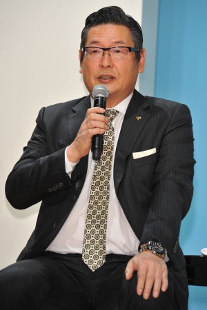 『母と暮せば』制作発表記者会見に出席した山田洋次監督、吉永小百合、黒木華