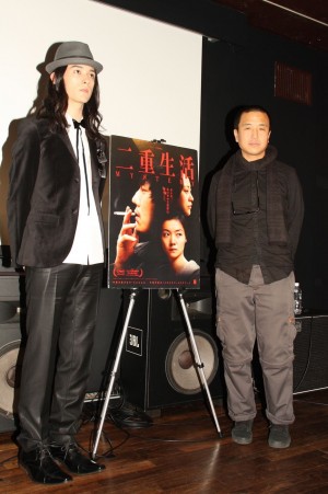 『二重生活』対談イベントに出席した栗原類、ロウ・イエ監督