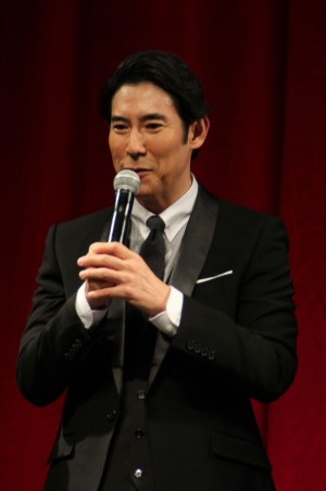 『エイプリルフールズ』完成披露試写会に登壇した高嶋政伸