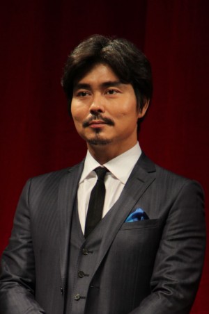 『エイプリルフールズ』完成披露試写会に登壇した小澤征悦