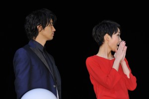 「joumey‐illumination~光の世界を旅する~」点灯式に登場した斎藤工、剛力彩芽