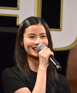 『寄生獣 完結編』完成披露舞台挨拶に登場した橋本愛