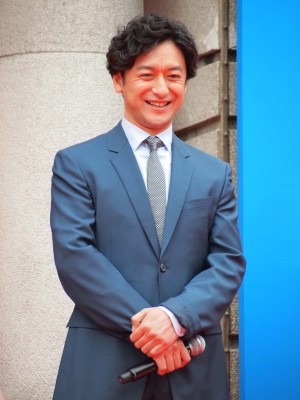 『王妃の館』完成披露イベントに登壇した石丸幹二