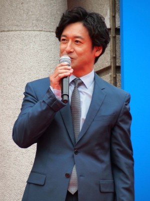 『王妃の館』完成披露イベントに登壇した石丸幹二