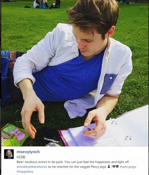 イヴァナ・リンチ、ロビー・ジャーヴィスの写真を自身のインスタグラムに投稿(2015年5月)