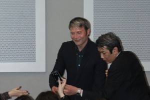 『悪党に粛清を』日本最速上映会に出席したマッツ・ミケルセン