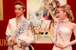 明日海りお・花乃まりあ、『カリスタの海に抱かれて』『宝塚幻想曲』舞台稽古後の囲みインタビューにて