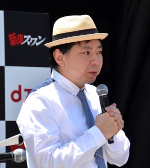 『新宿スワン』PRイベントに登場した鈴木おさむ