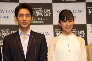 小泉孝太郎・小西真奈美、『連続ドラマW 死の臓器』舞台挨拶にて