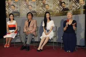 ドラマ『経世済民の男』<高橋是清>記者会見の模様