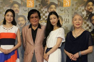 ドラマ『経世済民の男』<高橋是清>記者会見の模様