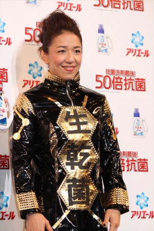 「アリエール サイエンスプラス イオンパワージェル」発売記念イベントに登壇した浜口京子