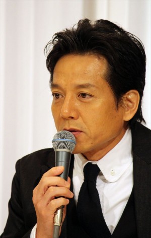 舞台『青い瞳』製作発表会見に出席した勝村政信