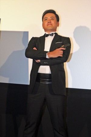 『007 スペクター』公式アンバサダーに就任したくりぃむしちゅーの有田哲平