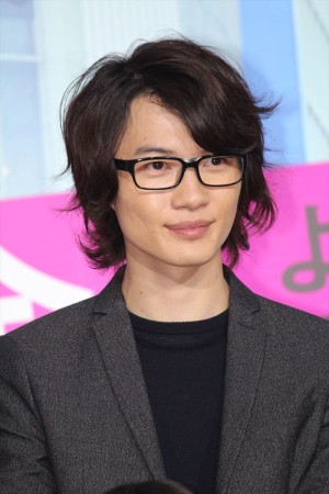 ドラマ『サムライせんせい』制作発表会見に登壇した神木隆之介