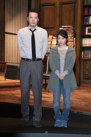 『オレアナ』囲み取材に登場した田中哲司、志田未来