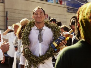 ジュード・ロウ主演、ショートフィルム『紳士の賭け事 II』