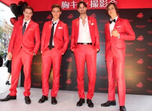 「レブロン ラブ イズ オン オードトワレ」発売記念イベントの様子