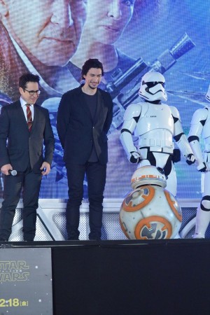 アダム・ドライバー、『スター・ウォーズ/フォースの覚醒』ジャパンプレミアにて
