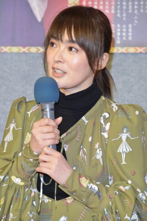 『吉原裏同心~新春吉原の大火~』試写会に登場した貫地谷しほり