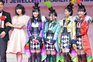 佐々木彩夏とももいろクローバーZ「第27回日本ジュエリー ベスト ドレッサー賞」表彰式にて