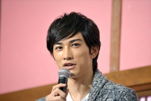 町田啓太、『スミカスミレ 45歳若返った女』会見に出席