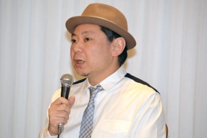 舞台『美幸 -アンコンディショナルラブ- 』制作発表に登場した鈴木おさむ