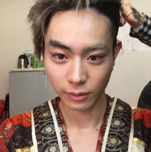 菅田将暉、“鬼ちゃん”への変身途中を公開