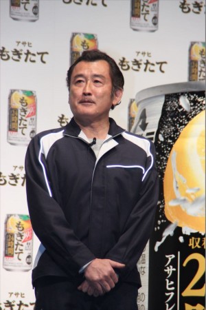 「アサヒもぎたて」CM発表会に出席した吉田鋼太郎