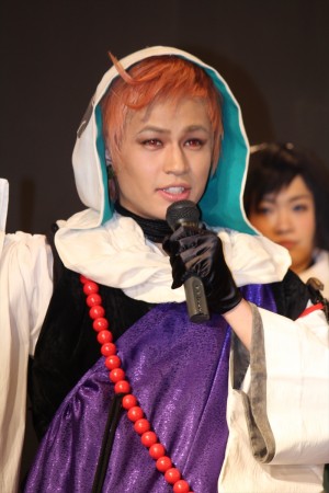 ミュージカル『刀剣乱舞』 ~阿津賀志山異聞~製作発表会見に登壇した佐伯大地