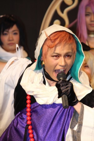 ミュージカル『刀剣乱舞』 ~阿津賀志山異聞~製作発表会見に登壇した佐伯大地