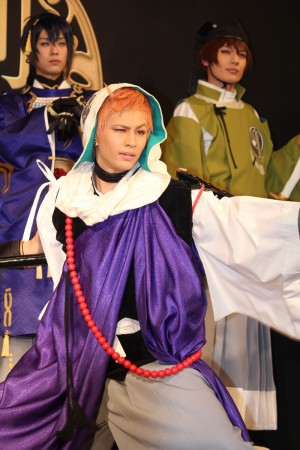 ミュージカル『刀剣乱舞』 ~阿津賀志山異聞~製作発表会見に登壇した佐伯大地