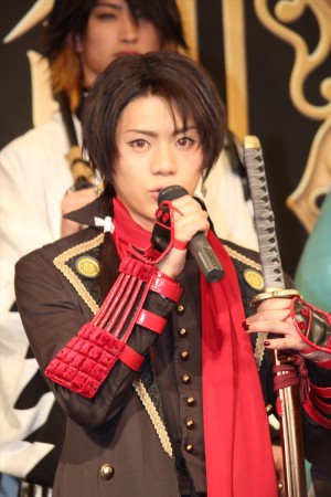 ミュージカル『刀剣乱舞』 ~阿津賀志山異聞~製作発表会見に登壇した佐藤流司