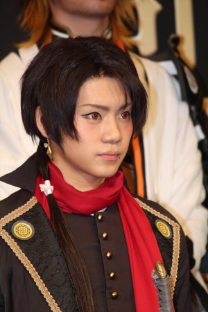 ミュージカル『刀剣乱舞』 ~阿津賀志山異聞~製作発表会見に登壇した佐藤流司