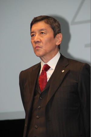 『99.9 ‐刑事専門弁護士‐』完成披露試写会&舞台挨拶に登壇した奥田瑛二