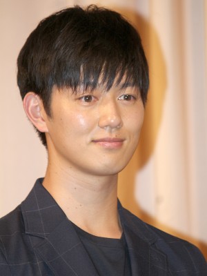 『夏美のホタル』完成披露試写会に登壇した工藤阿須加