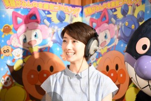 『それいけ!アンパンマン おもちゃの星のナンダとルンダ』アフレコ収録に参加した波瑠