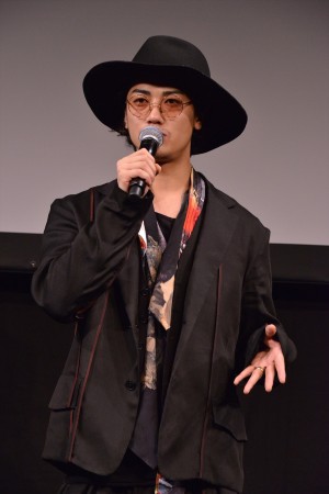 赤西仁、『I’m LESLIE KEE‐we are the world.』トークイベントに出席