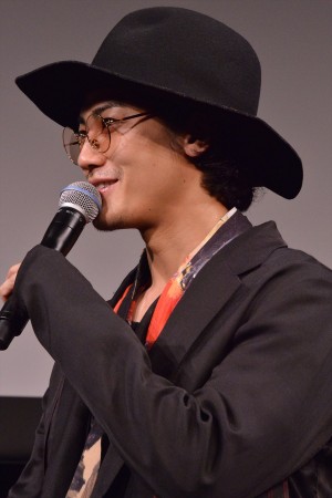 赤西仁、『I’m LESLIE KEE‐we are the world.』トークイベントに出席